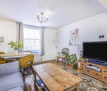 Cottage For Rent 19 Leigh Road, Havant - Photo 1