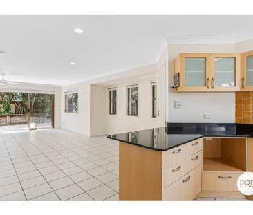 Spacious 3-Bedroom, Townhouse for Rent in TSS Precinct - Prime Sout... - Photo 5