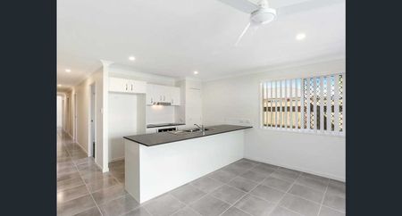 9 Tascon Street, Ormiston QLD 4160 - House For Rent | Domain - Photo 5