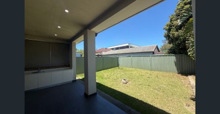 VERY SPACIOUS AND STYLISH - Photo 4