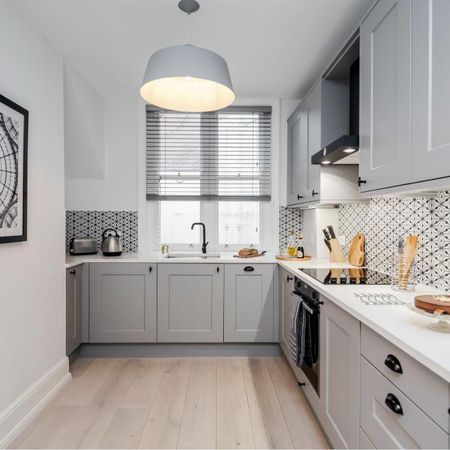 1 bedroom serviced apartment to rent - Photo 3