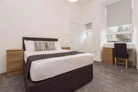 2 bedroom flat to rent - Photo 3