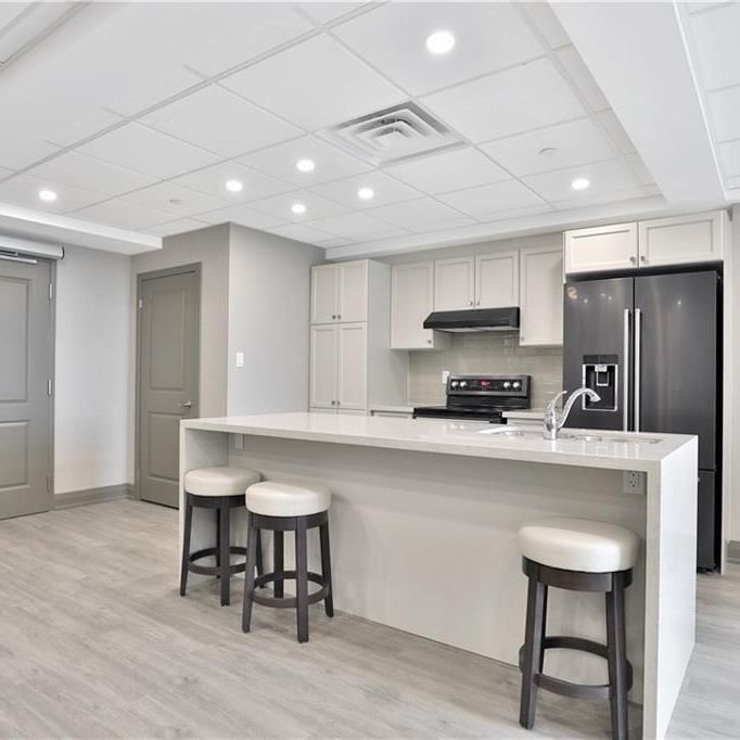 For Lease - 101 Shoreview Place Unit# 124, Hamilton, Ontario - Photo 1