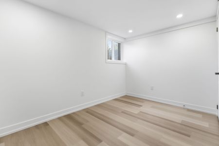For Lease - 350 Reynolds Road Unit# 2, London South, Ontario - Photo 5