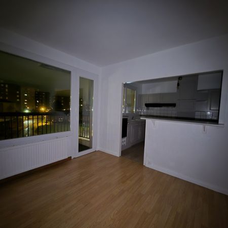 Location Appartement 4 pièces 69m² DUNKERQUE 59430 - Photo 3