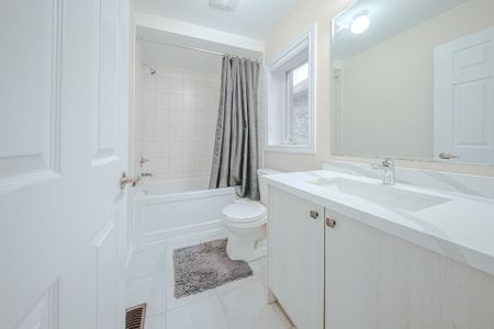 For Lease - 212 Ronald Guscott Street, Oshawa, Ontario - Photo 4