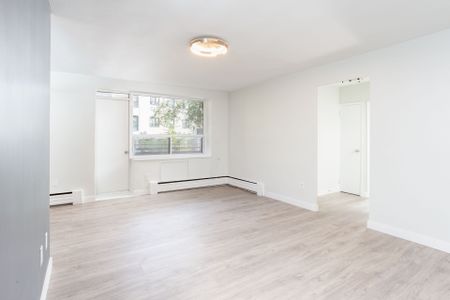 For Lease - 5 Hill Heights Road Unit# 107, Toronto, Ontario - Photo 3
