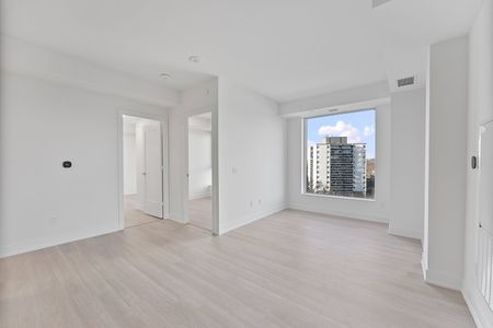 For Lease - 60 Central park roadway N/A Unit# 713, Toronto, Ontario - Photo 3