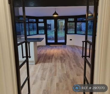 3 bedroom bungalow to rent - Photo 2