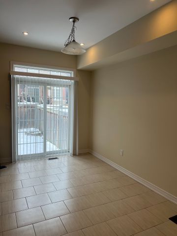 For Lease - 21 Spruce Pine Crescent, Vaughan, Ontario - Photo 2