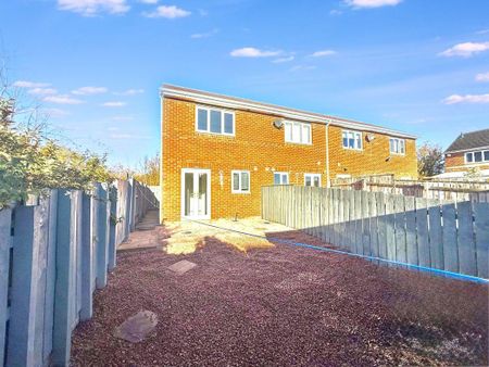 2 bed end of terrace house to rent in NE5 - Photo 4