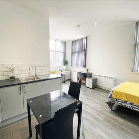 Studio to rent - Photo 3