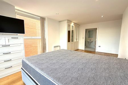 2 bedroom apartment to rent - Photo 5