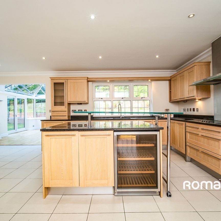 4 bedroom house to rent - Photo 1