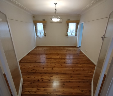 Home For Rent - Photo 4