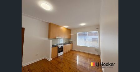 2BRIGHT & SPOTLESS GROUND FLOOR TWO BEDROOM APARTMENT - Photo 3
