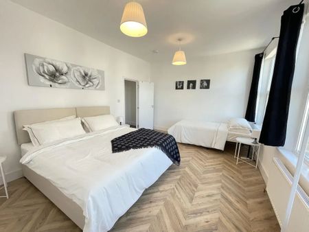 Room in a Shared House, Parklane, N17 - Photo 5