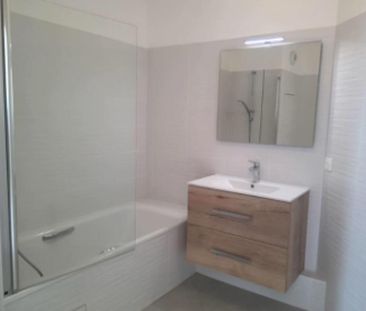 location Appartement T2 DE 39.28m² À LE PLESSIS ROBINSON - Photo 3