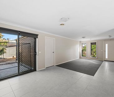 Neat 3 Bedroom Home with open plan living in Epsom - Photo 3