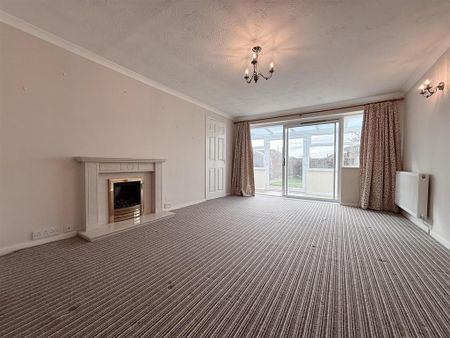 2 bedroom semi-detached bungalow to rent - Photo 3