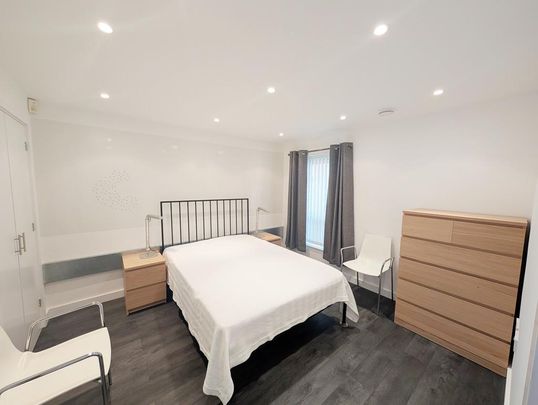 2 bedroom end of terrace house to rent - Photo 1