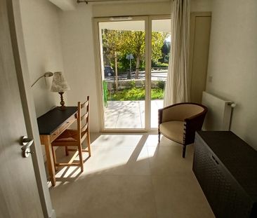 Location Appartement 3 pièces 67m² LA ROCHELLE 17000 - Photo 3