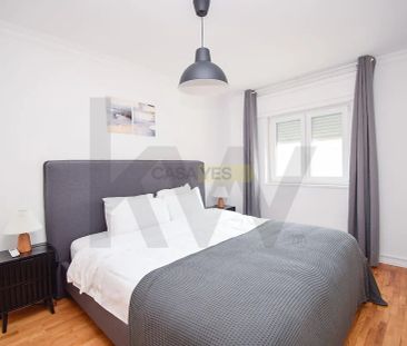 Apartment T2 in Carcavelos e Parede, Cascais - Photo 2