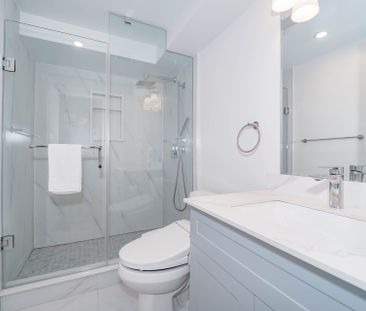 For Lease - 104 Denarius Crescent, Richmond Hill, Ontario - Photo 2