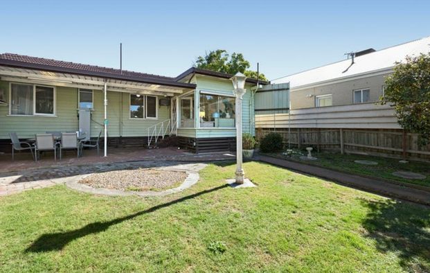 6 MONTH LEASE ONLY - Photo 1