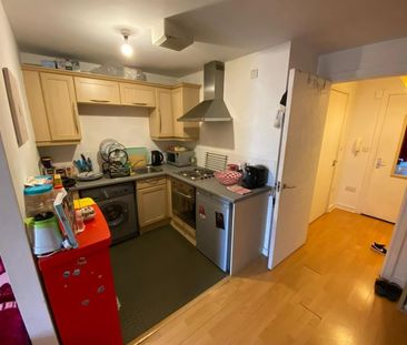 Studio Flat, Lincoln Gate, M4 - Photo 6