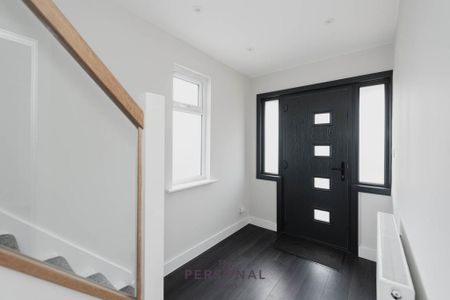 3 bedroom detached house to rent - Photo 3