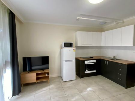 1 BEDROOM 1 BATHROOM FURNISHED STUDIO UNIT - Photo 4