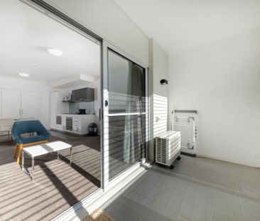 One Bedroom Apartment in Greenway - Photo 6