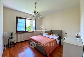 Villa in Affitto in Via Serraglio a Pietrasanta