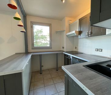 Location Appartement 2 pièces 47m² - Photo 4