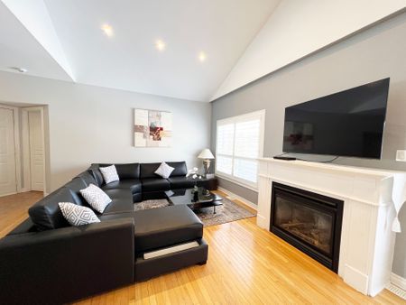 For Lease - 38 Hurst Drive, Barrie, Ontario - Photo 4