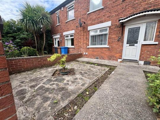 13 Mayfair Avenue, Cregagh, Belfast, BT6 9JA - Photo 1