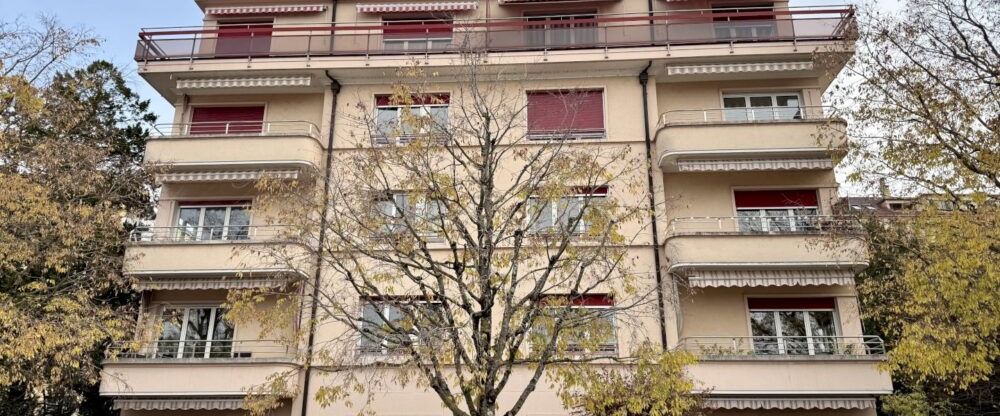 Appartement entièrement rénové de 1.5 pièces idéalement situé à Lausanne - Foto 1