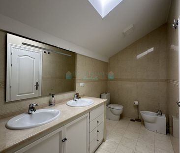 Town House for rent in Benahavis - Photo 4