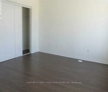 56 CORNELL CENTRE BOULEVARD - Photo 3