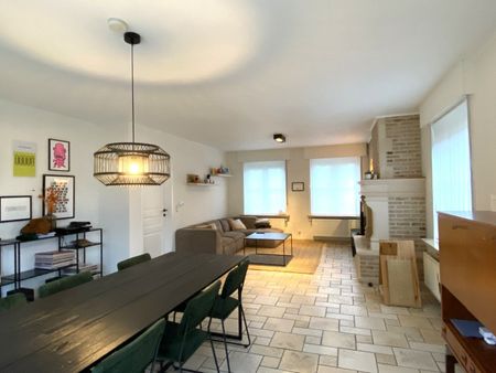 ALLEENSTAANDE WONING MET 3 SLAAPKAMERS | TUIN | GARAGE - Foto 2