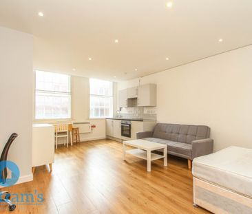 Studio for Rent - Photo 1