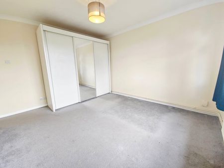 2 bedroom maisonette to rent - Photo 5