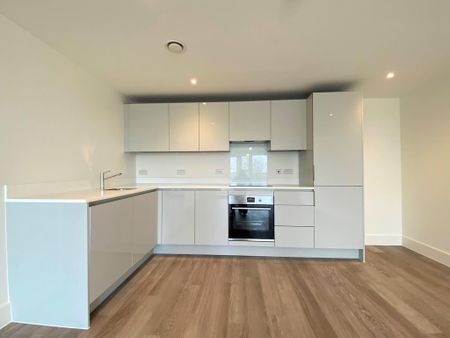 2 bedroom flat to rent - Photo 2