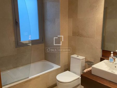 Fabulous apartment in Monte del Pilar, Majadahonda - Photo 2