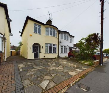 3 bedroom semi-detached house to rent - Photo 1