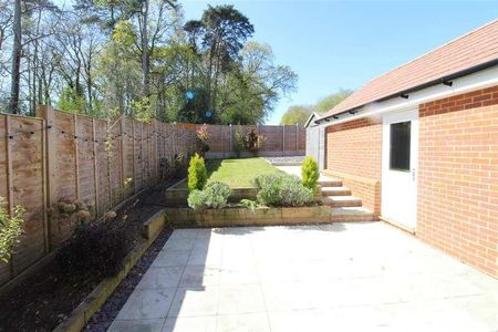 Cleverley Rise, Southampton, SO31 - Photo 2