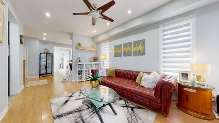 For Lease - 305 Clay stones Street, Newmarket, Ontario - Photo 5