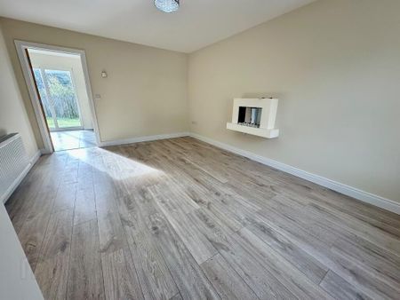 14 Ballyveigh Brae, Antrim, BT41 2GW - Photo 2