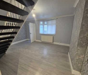 Melville Close - Photo 1